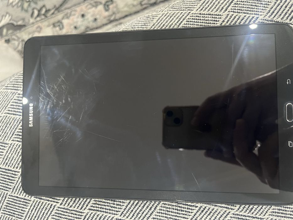 Планшет Samsung Galaxsy Tab E