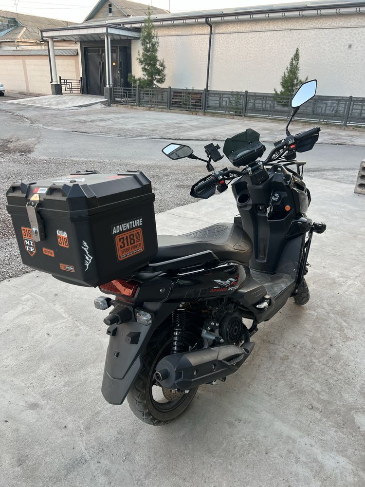 Skuter Tank Aramadaniki