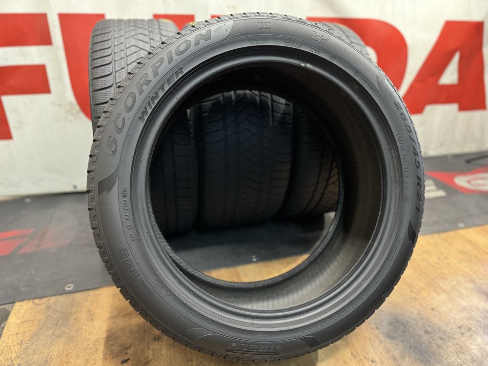 265 45 21/295 40 21, Зимни гуми, Спорт пакет, Pirelli ScorpionWinter