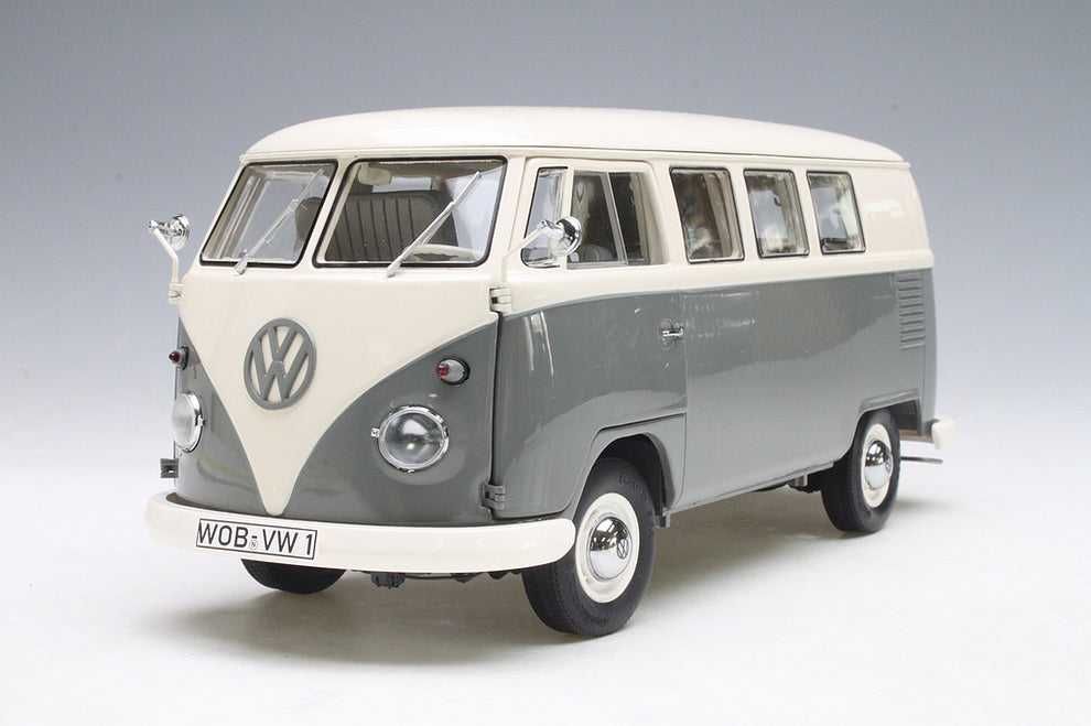 Schuco 1:18 Volkswagen VW T1 Bus Pearl White/Grey