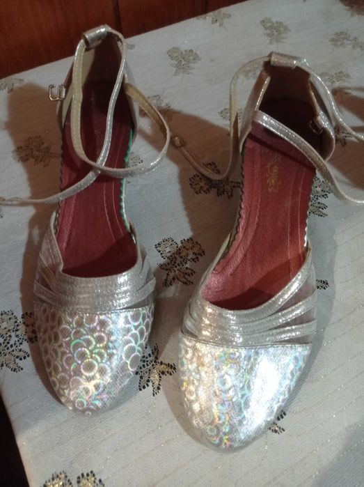 Обувки за спортни танци танци