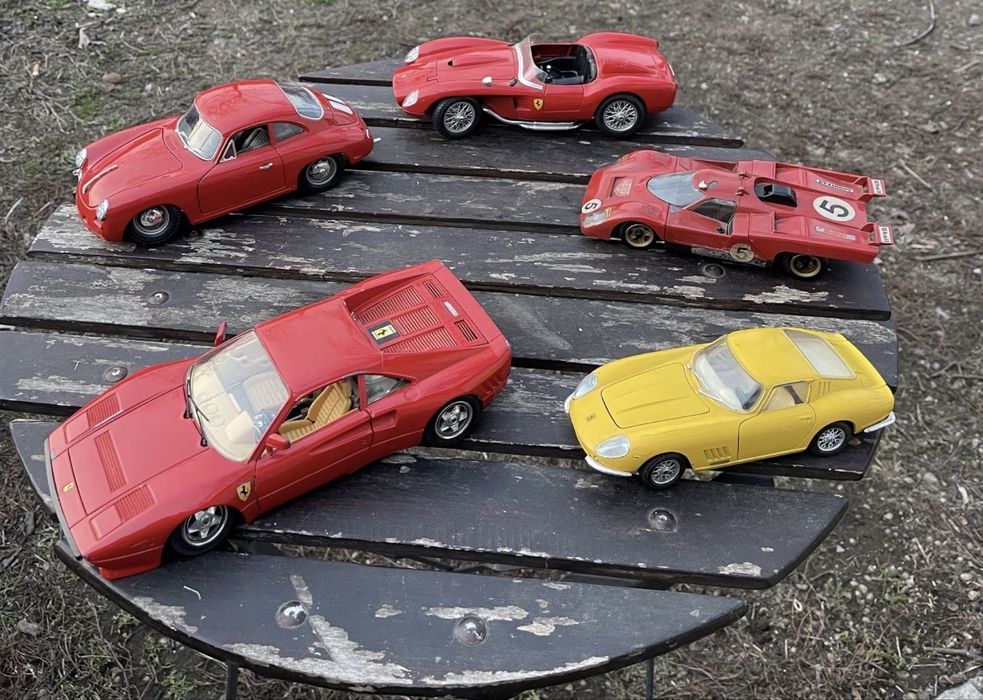 Colecție masinute Ferrari burago