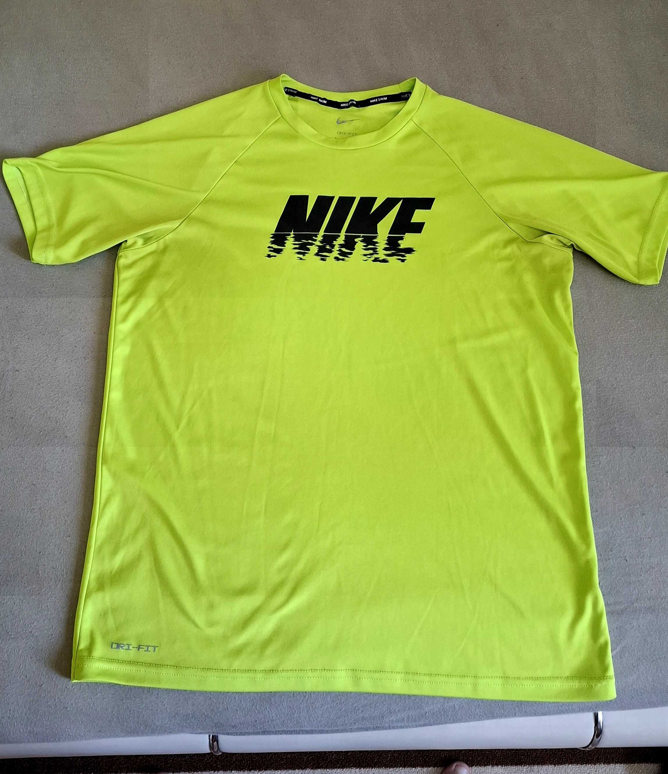Оригинална тениска на NIKE