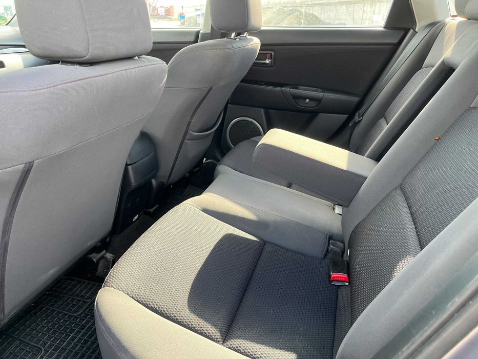 Mazda 3 | 1.6 Benzină | Xenon | Scaune încălzite | Consum redus