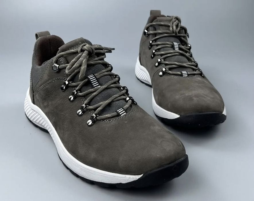 Мужская спортивная обувь фирмы Timberland