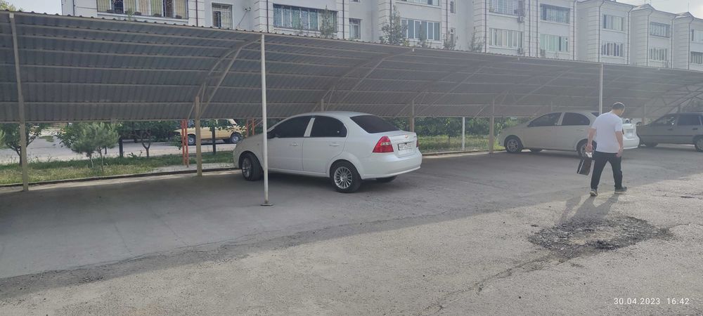 5 xonali kvartira zudlik bilan sotiladi