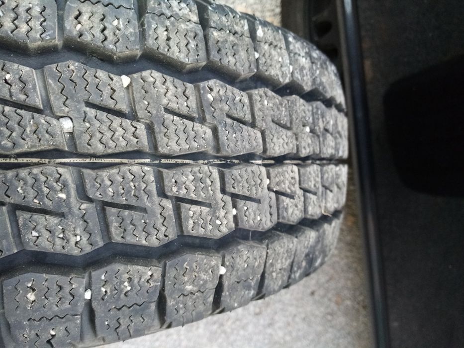 Зимни гуми 225 70 15 С