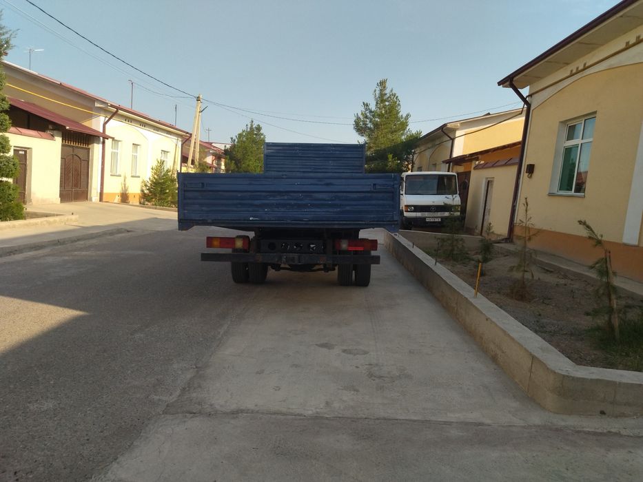 Мерседес гигант 817 дизель борт тент