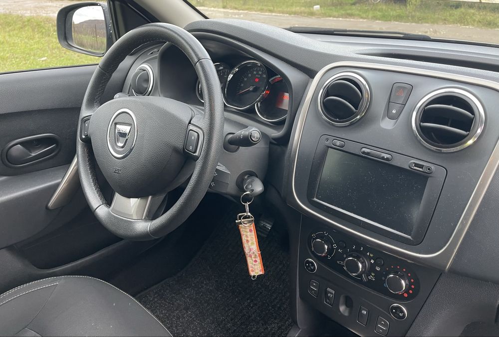 Dacia Logan 0.9 TCE, scaune incalzite, senz parcare..varianta Prestige