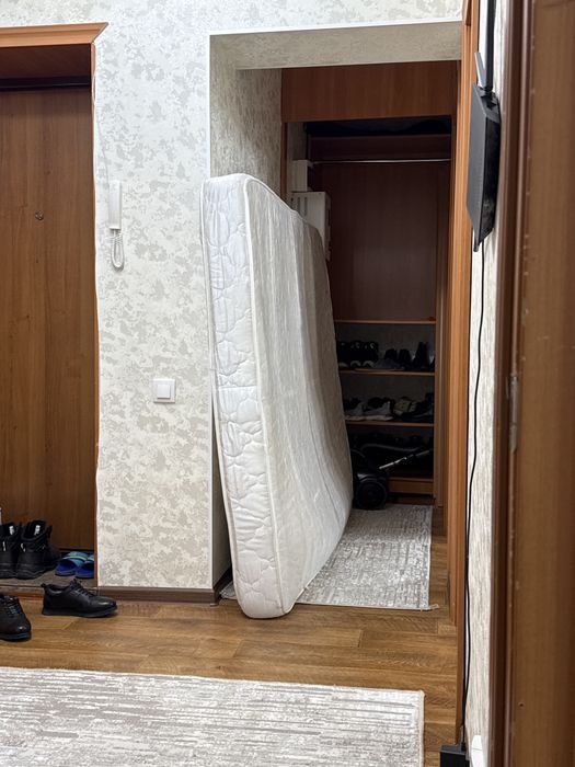 отдам матрас даром