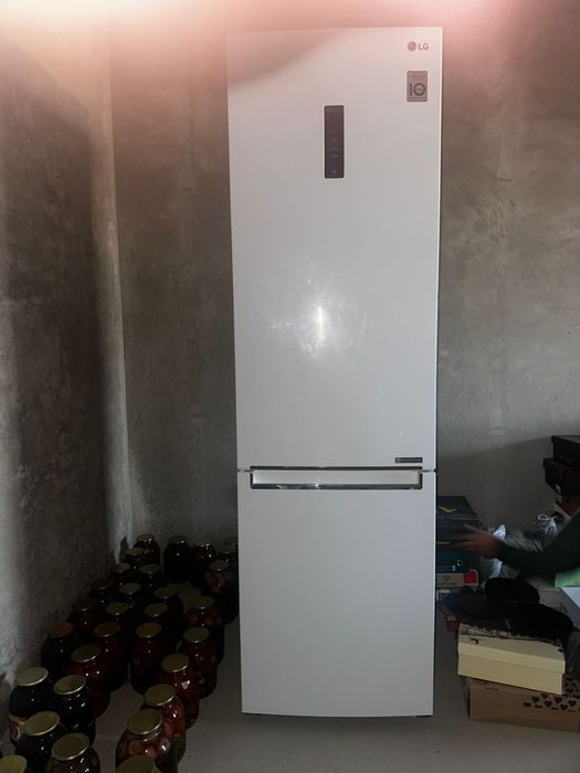 Продам холодильник LG