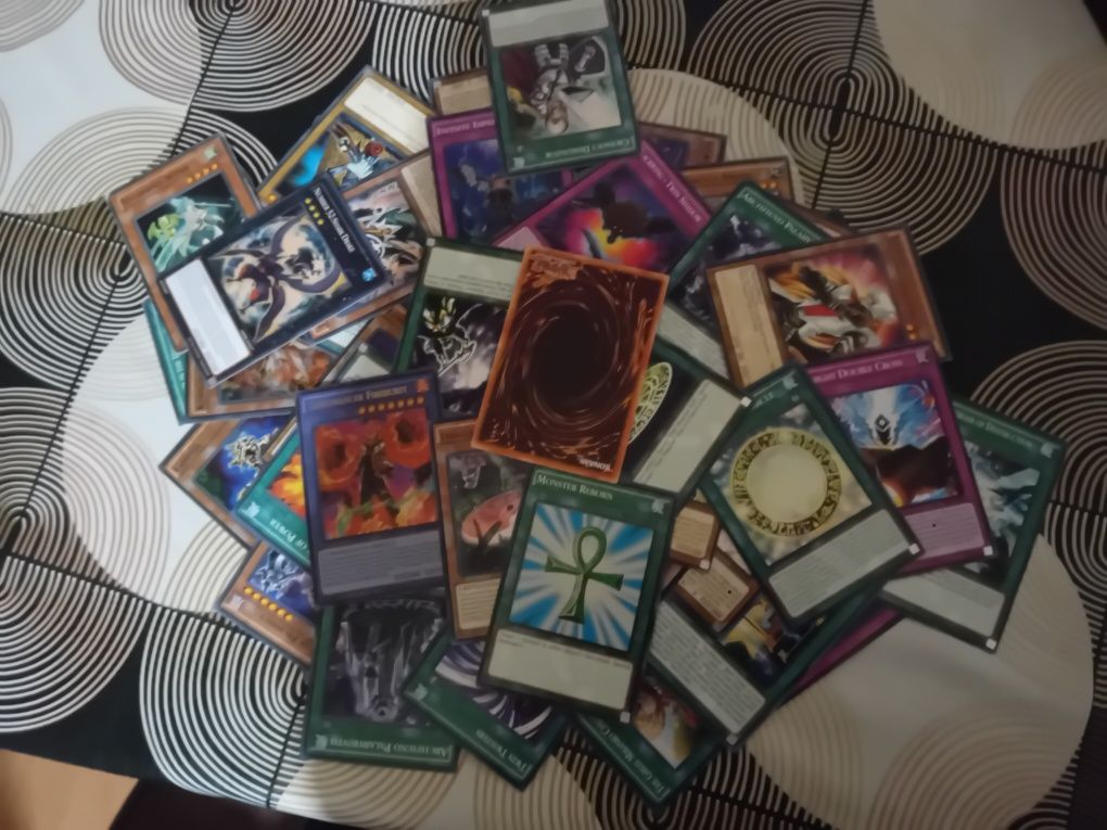 (Yu-Gi-Oh) карти