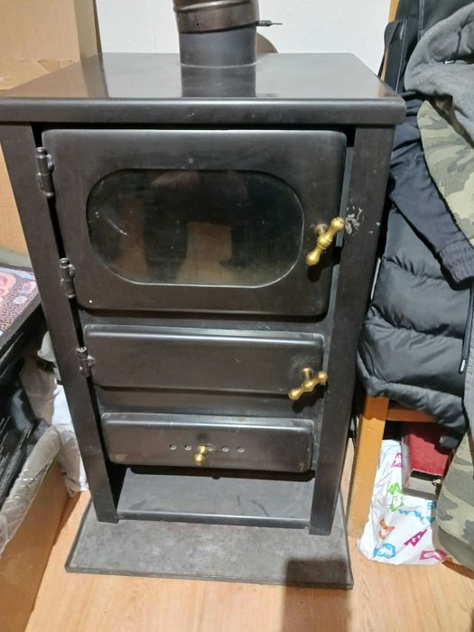 Продавам печка тип камина