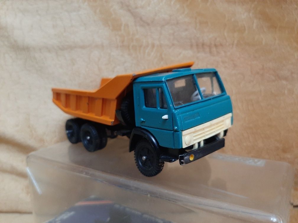 Камаз 5511 и Камаз 53212. Модели в масштабе 1:43