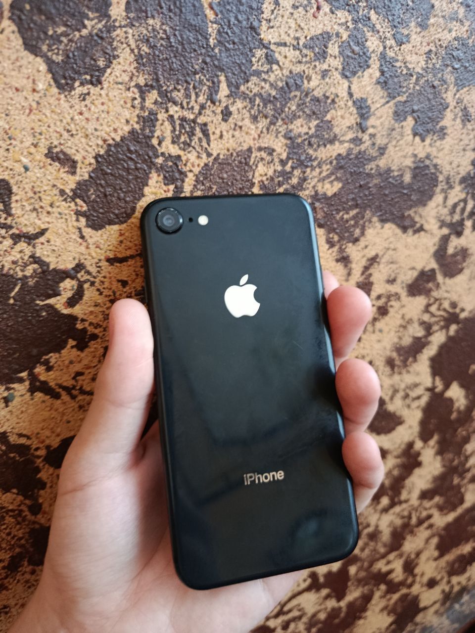 Iphone SE 2020  .