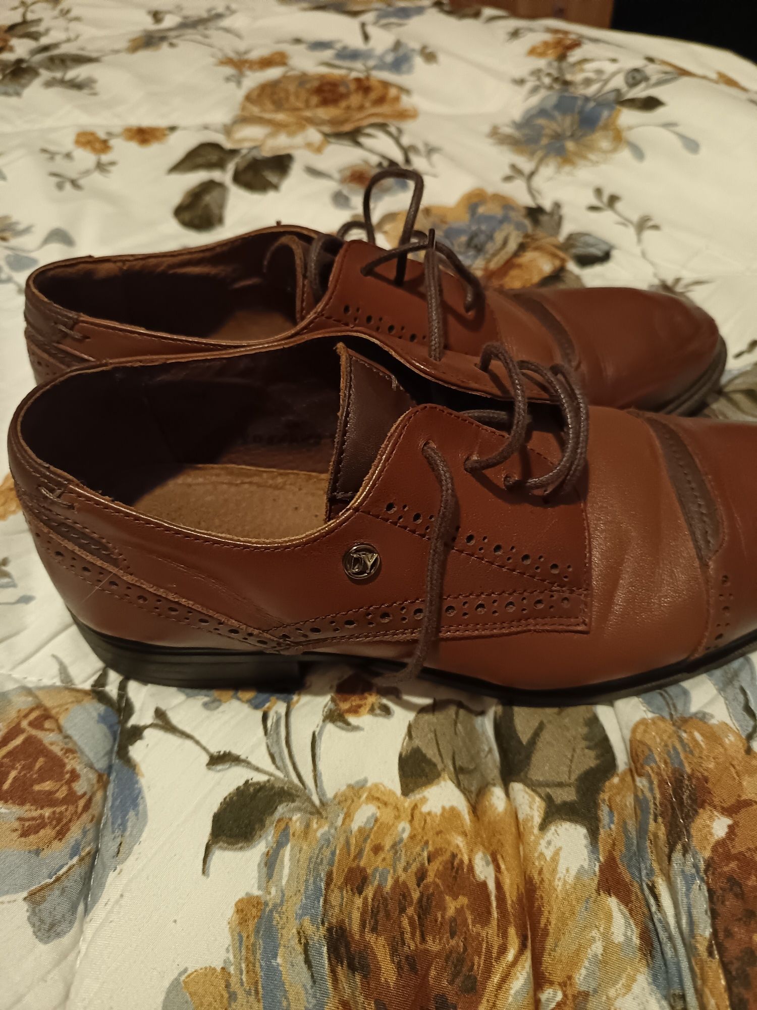 Pantofi piele marimea 39