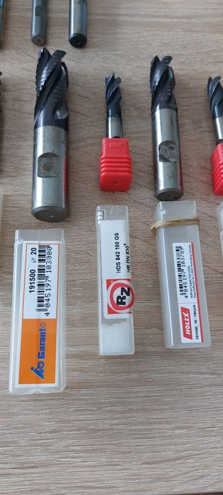 Freze carbura și hss  , burghie , strung , tarozi