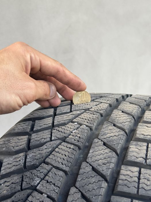 235/35 R19 Sailun Iarna