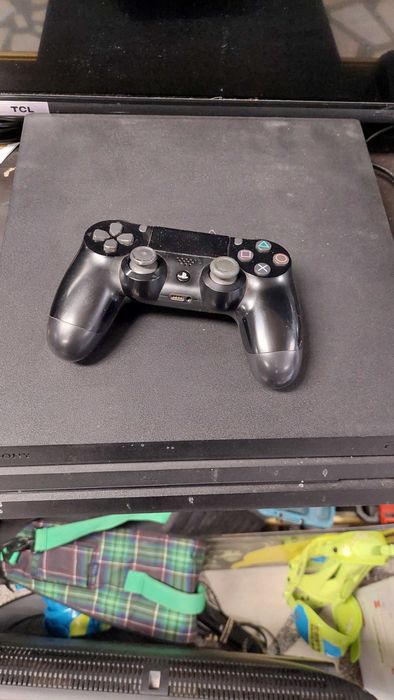 Конзола Playstation 4pro 1tb