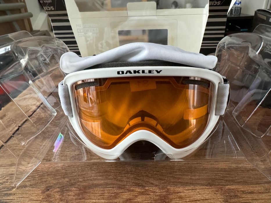 Oakley OF2.0 PRO XS Матирано Бяло