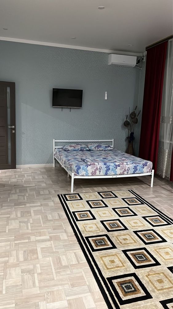 Кровать 160-200 без матраса