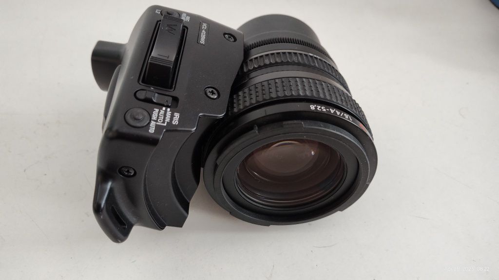 Obiectiv Carl Zeiss Vario Sonar T* VCL-412BWS