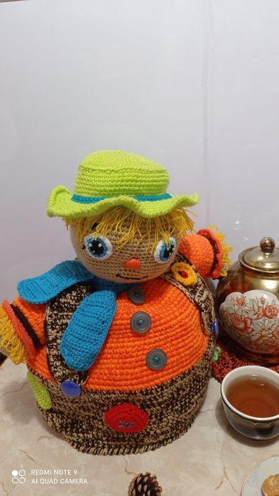 Оригинальная грелка на чайник Пугало