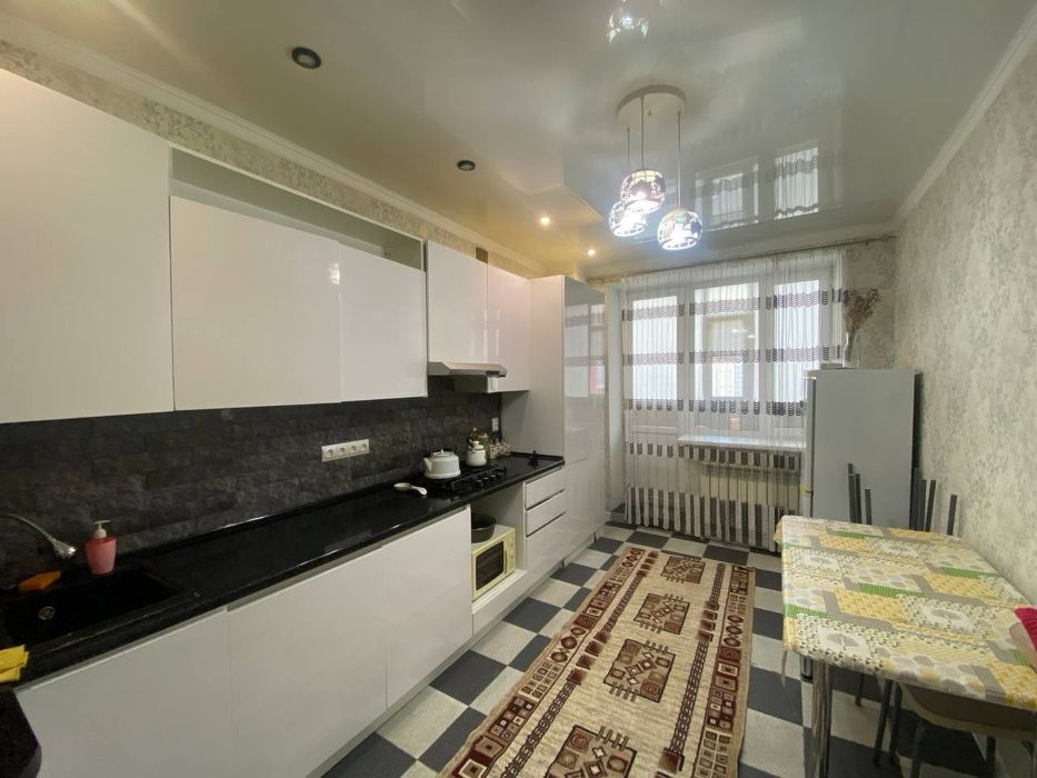 Продам 3 к.кв в мкр. Батыс-2