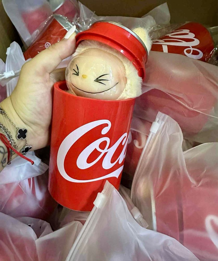 Лабубу Coca Cola