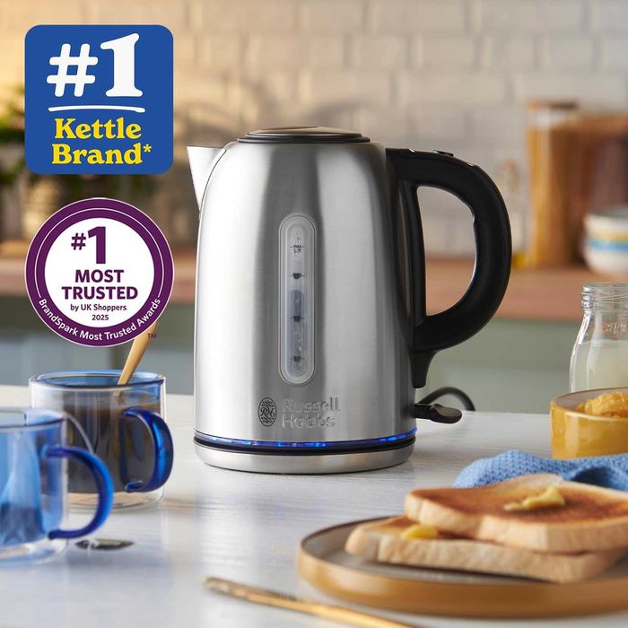 Russell Hobbs  безжична кана от неръждаема стомана,1.7л, 3kW,UK щепсел