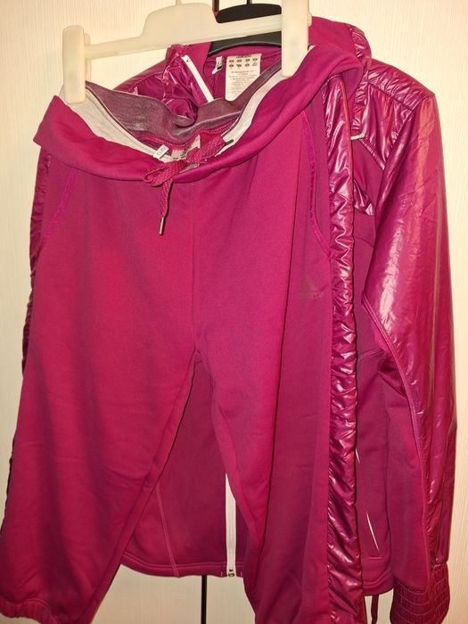 Compleu sport cu pantaloni 3/4, marca Adidas