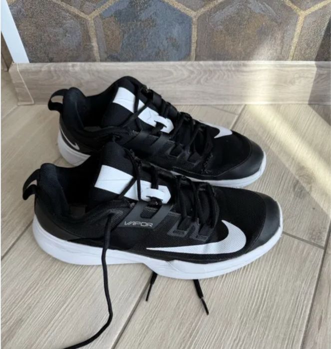 Adidasi Nike originali