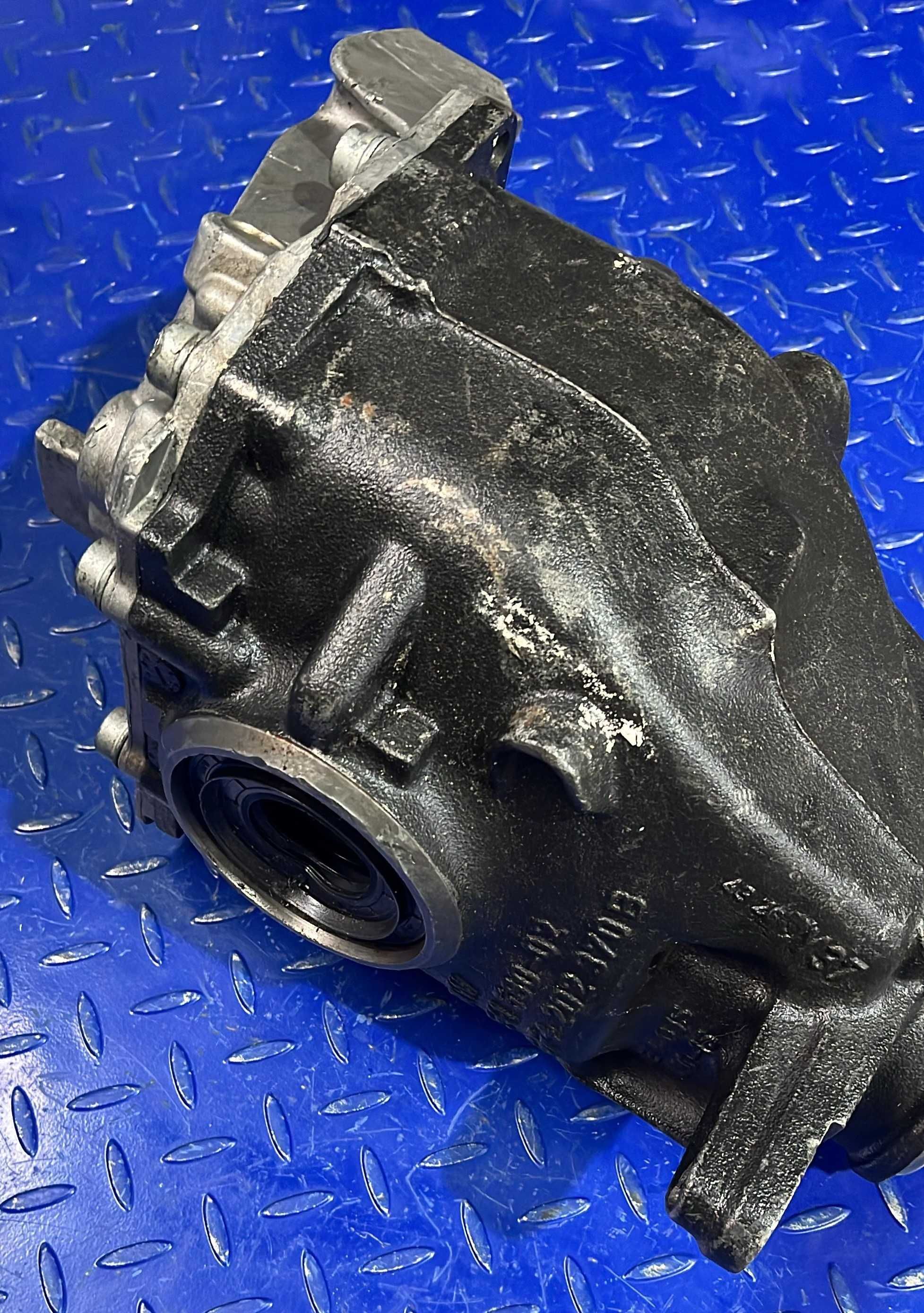 Diferential spate BMW 7541580