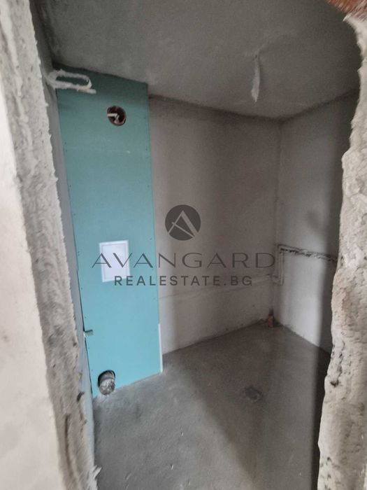 Продава се Тристаен апартамент в Пловдив, Кючук Париж - 90 кв.м за 1327 €/кв.м - Снимка #2
