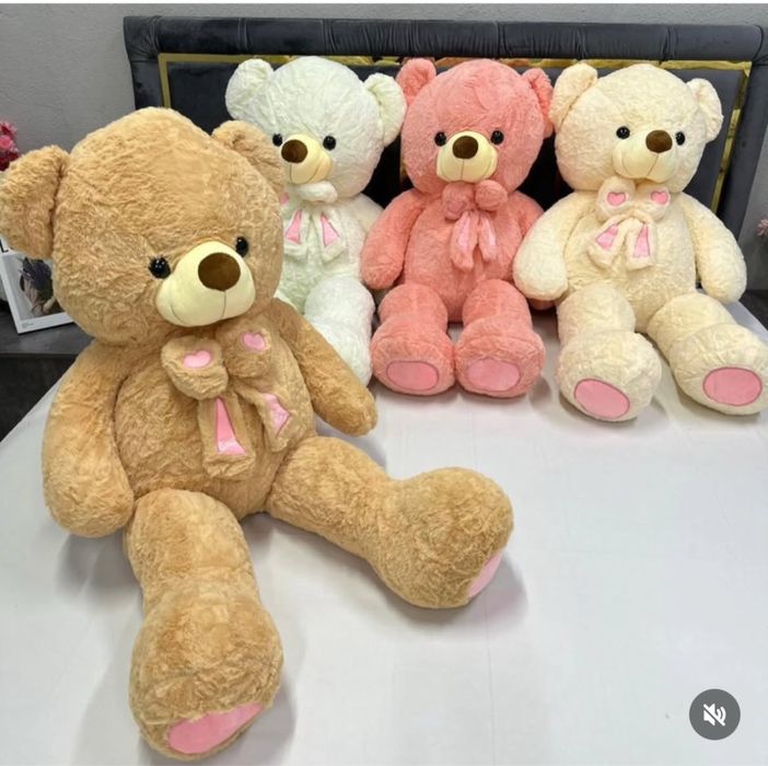 Метровый плюшевый мишка — большой мягкий подарок