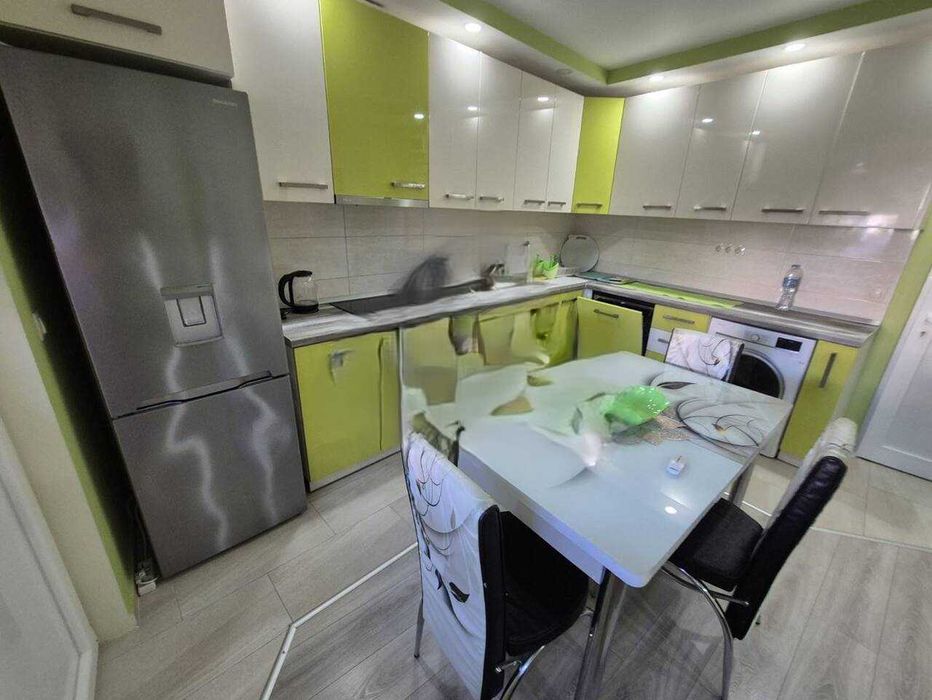 Двустаен ЧИСТО НОВ  апартамент с ДВОР , ТВ и Интернет в цената