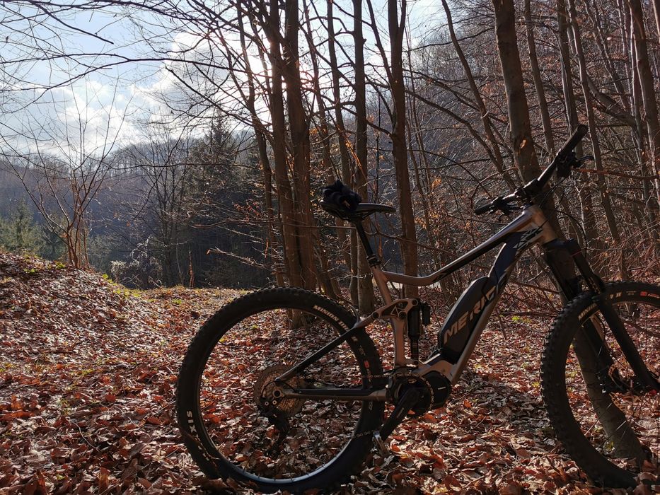 Bicicleta electrica full-suspenison + baterie de rezerva