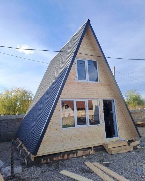Case si cabane din lemn tip A-Frame