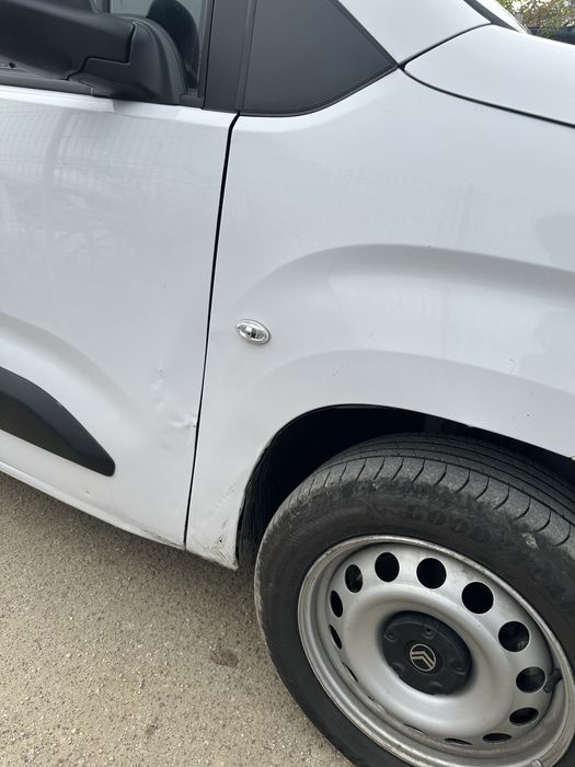 Citroen Berlingo 2024 1.5 diesel 50.000 KM AVARIAT / AVARIATE