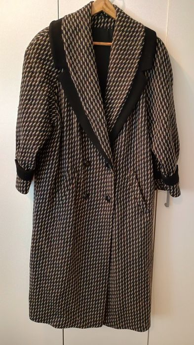 Вълнено дълго палто