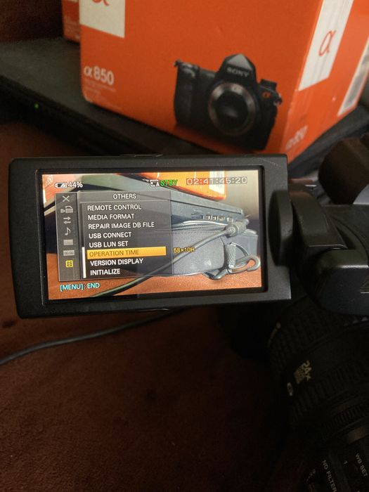 Vand camera video SONY HXR-NX100