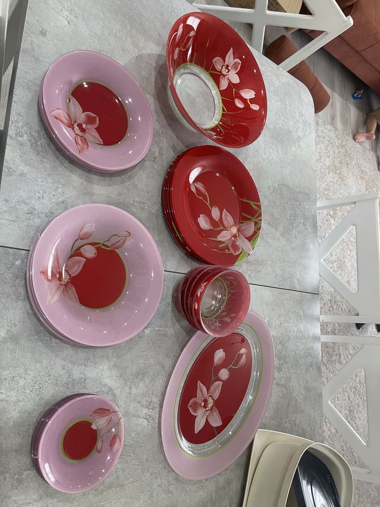 Сервиз люминарк красно розовый