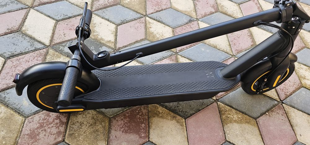 Trotineta electrica  G30 Max 12.5 Ah, 30km/h Noua