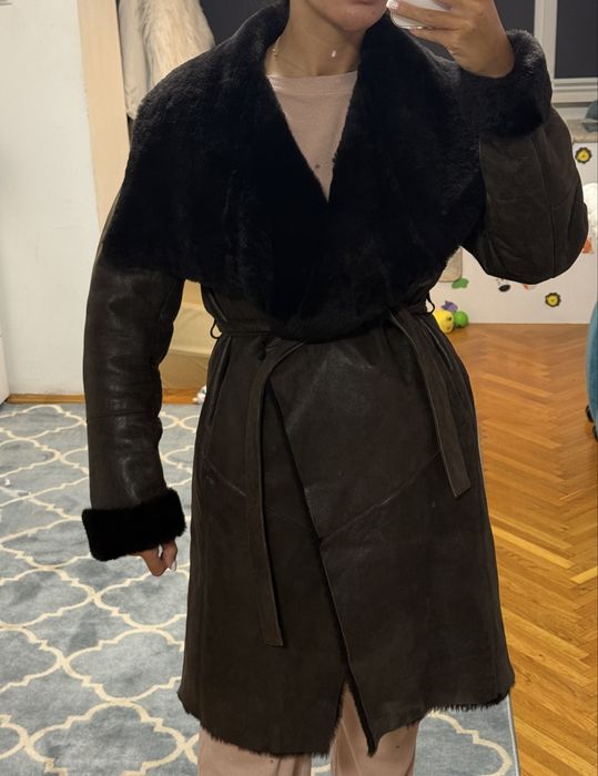 Palton  cu cordon din piele si blana naturala