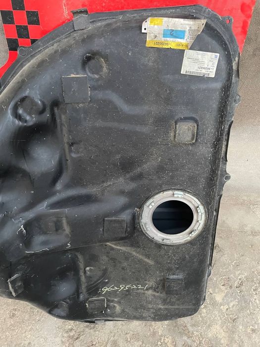 Epika benzin bak xolati yengi ariginal