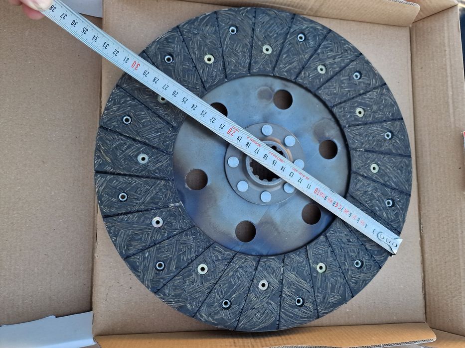 Disc ambreiaj tractor fiat 650 om preț 620 lei se poate trimite prin c