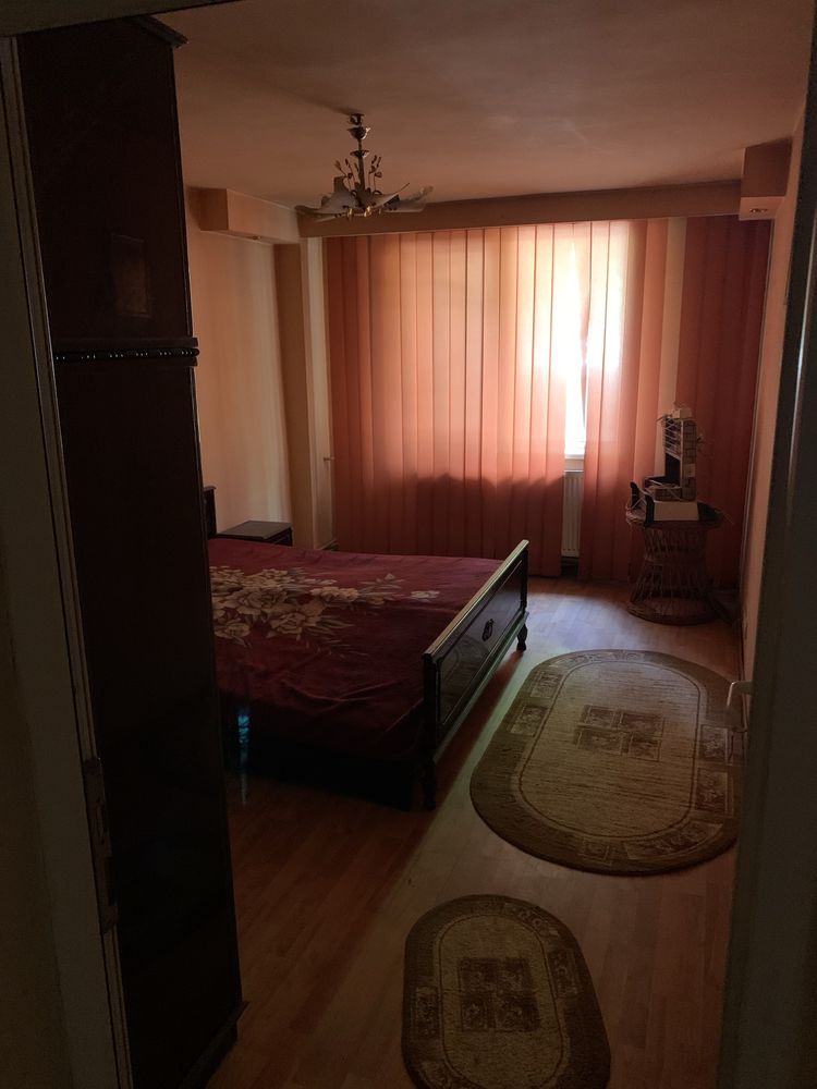 Apartament 3 camere decomandat