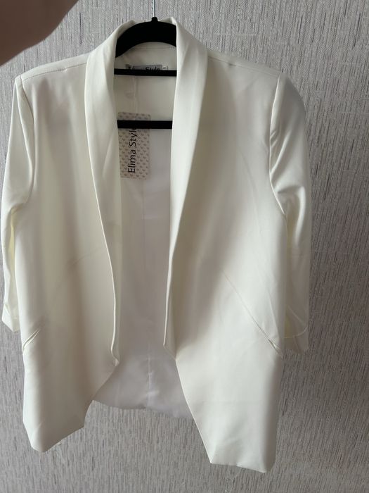 Пиджак женский молочный