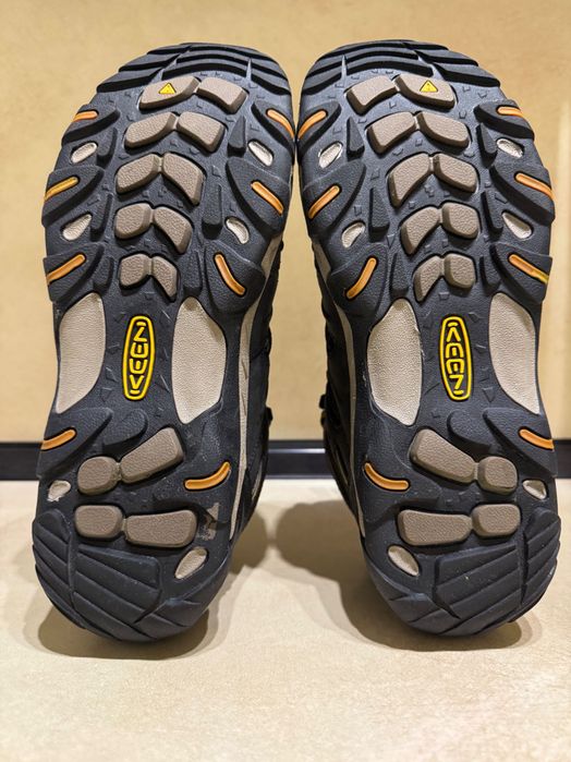 Мъжки обувки Keen Koven.