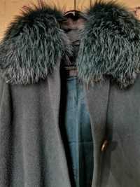 Уникално кашмирено палто с лисица в тюркоазен цвят